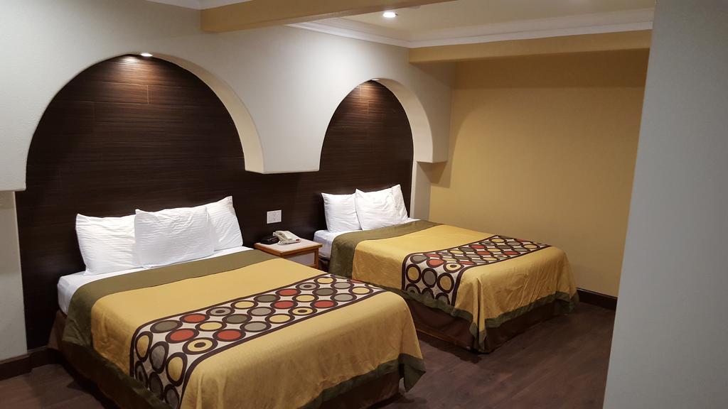 Reedley Inn Εξωτερικό φωτογραφία