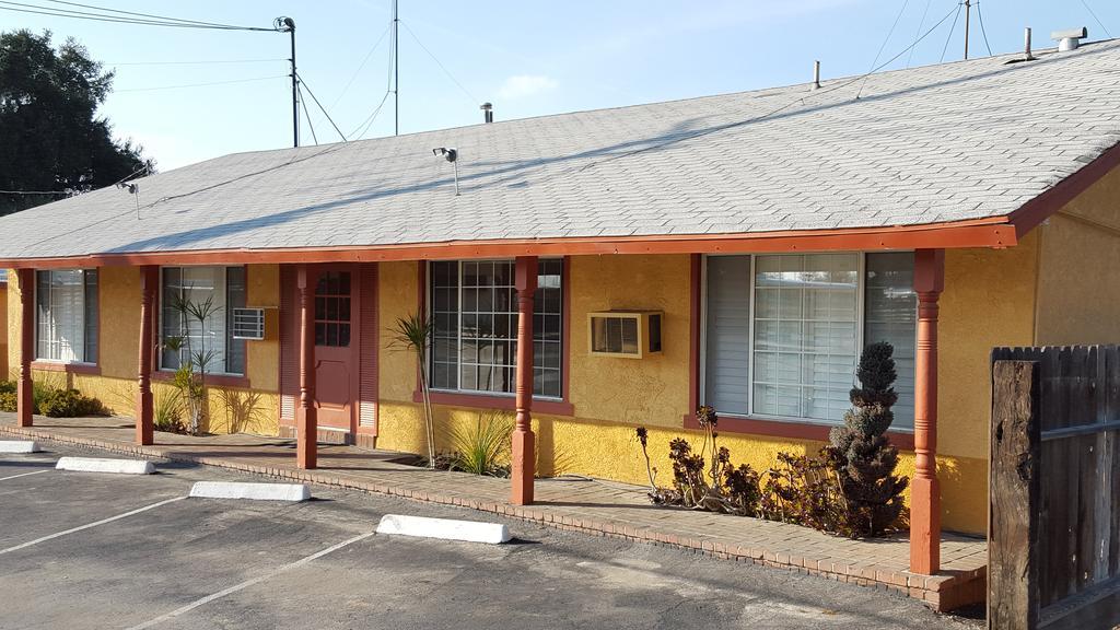 Reedley Inn Εξωτερικό φωτογραφία
